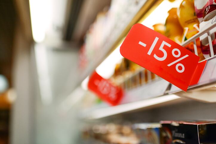 Where-and-what-consumers-buy-shifts-as-they-look-to-mitigate-rising-gas-food-prices.jpg