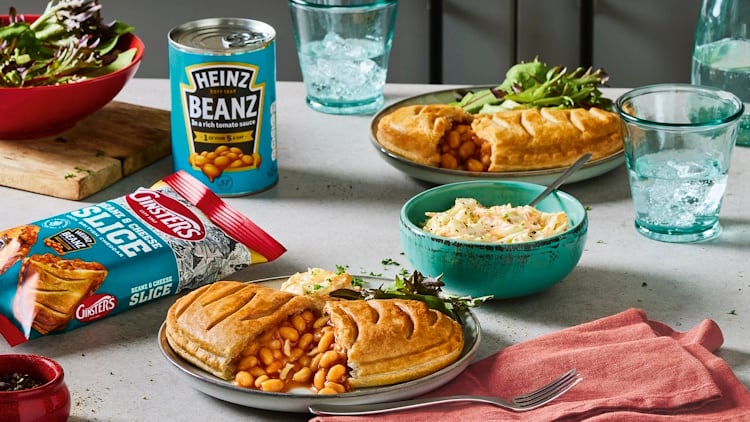 Ginsters Heinz Beanz & Cheese Slice