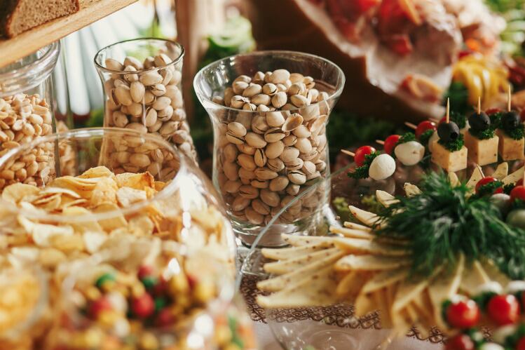 Holiday-snacks-mix-sweet-and-savory-Frito-Lay-seasonal-index-reveals.jpg