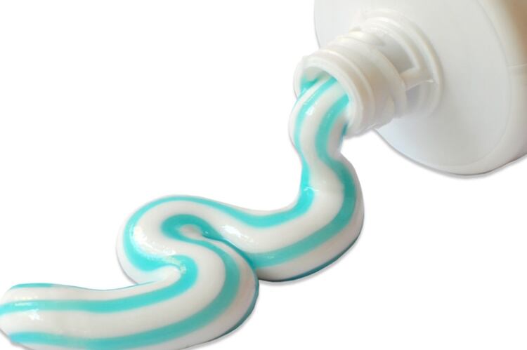 Toothpaste-Getty-MilosCirkovic.jpg