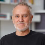 Leo  Campbell