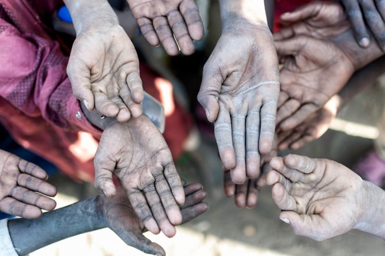 Hunger-in-Africa-1-yoh44nn.jpg