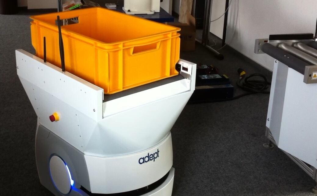 Adept-Lynx-Conveyor-4.jpg