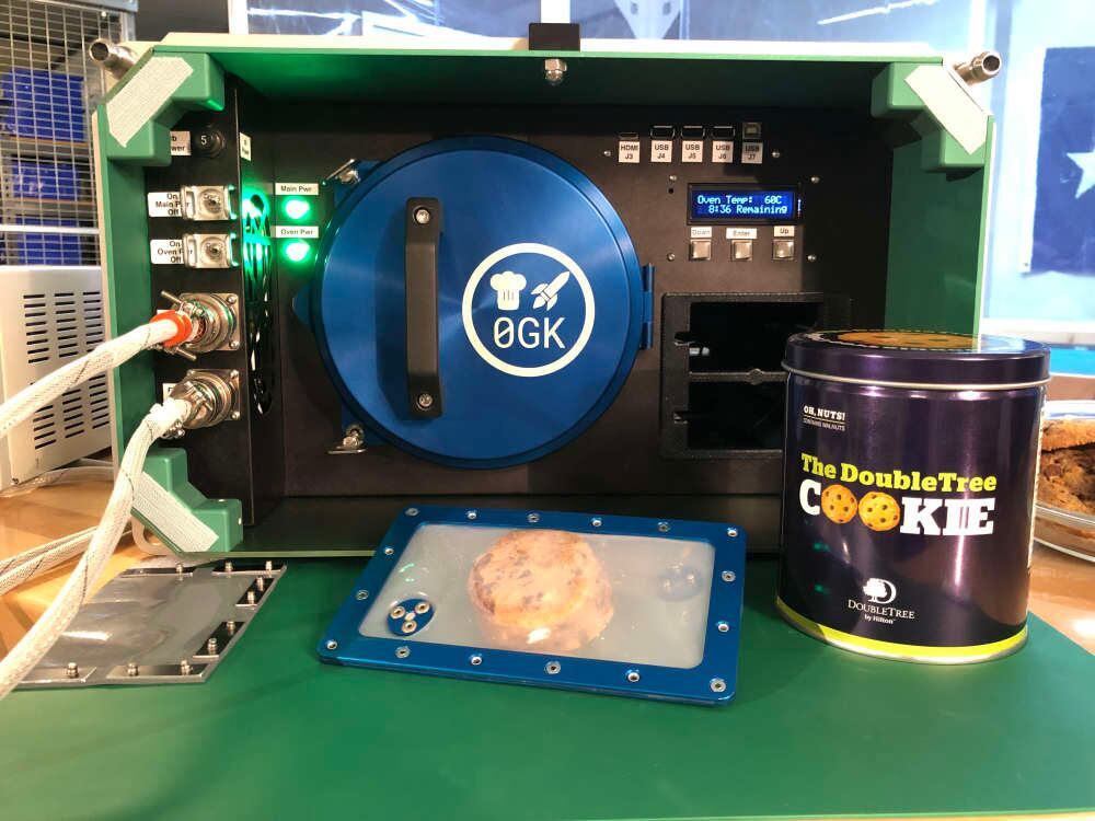 The-Zero-G-Kitchen-Space-Oven.jpg