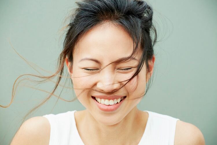 Chinese-woman-smiling-Emma-Kim.jpg