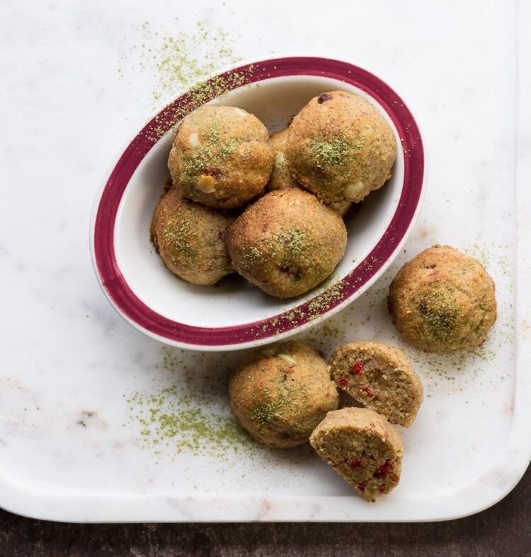 Matchadamia-Berry-Balls-1.jpg