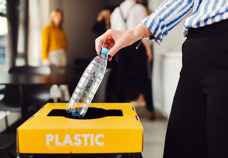 plastic-Halfpoint.jpg