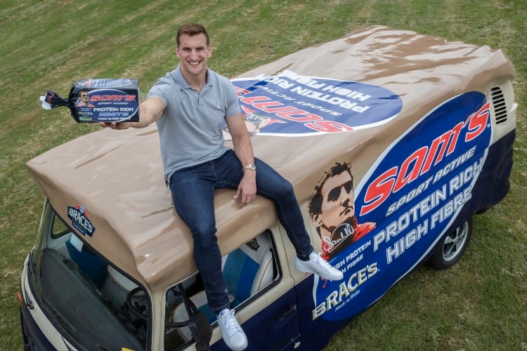 Goal! Brace’s teams up with rugby legend to launch high protein baked goods