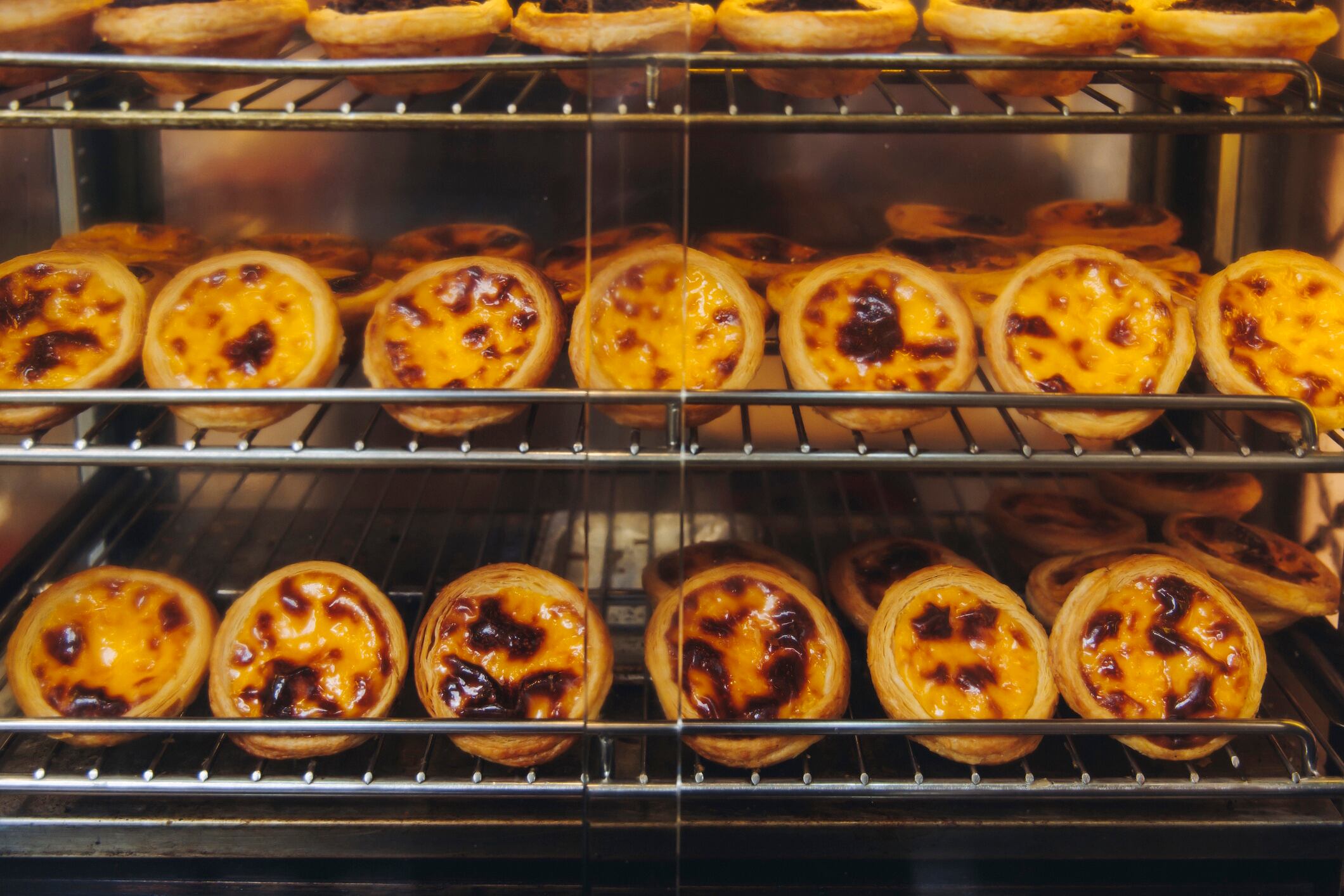 Pastel de nata GettyImages-2271645544 Nikolay Tsuguliev - Copy.jpg