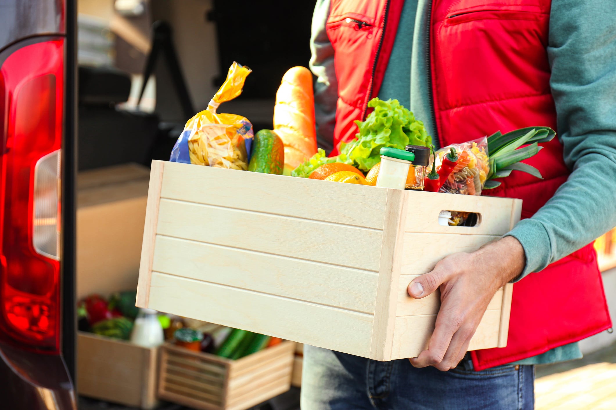 Can Uber Eats help regional grocers compete online?