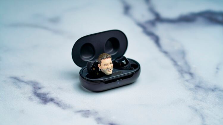 Romo-in-your-ear.jpg