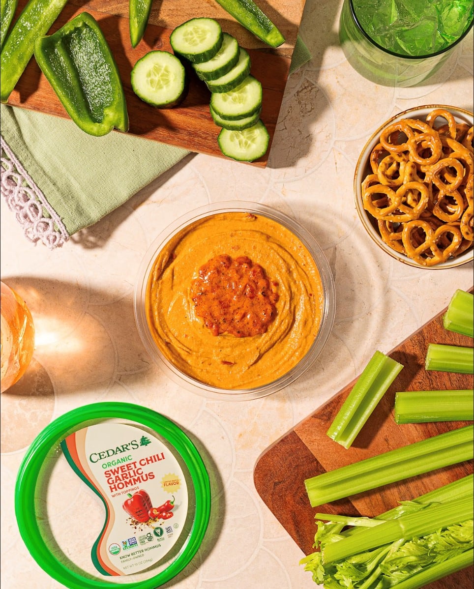 Cedar’s Mediterranean Foods' Topped Organic Garlic Sweet Chili Hommus