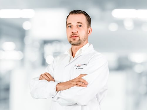 Roman Gradert, a trained master baker who now leads research and development at DeutscheBack.