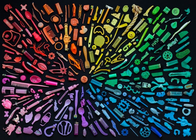 Single-use-plastic-Alastair-Berg.jpg