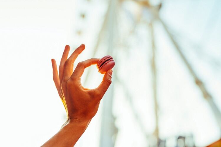 Macaroons make the difference in surmounting stigmas