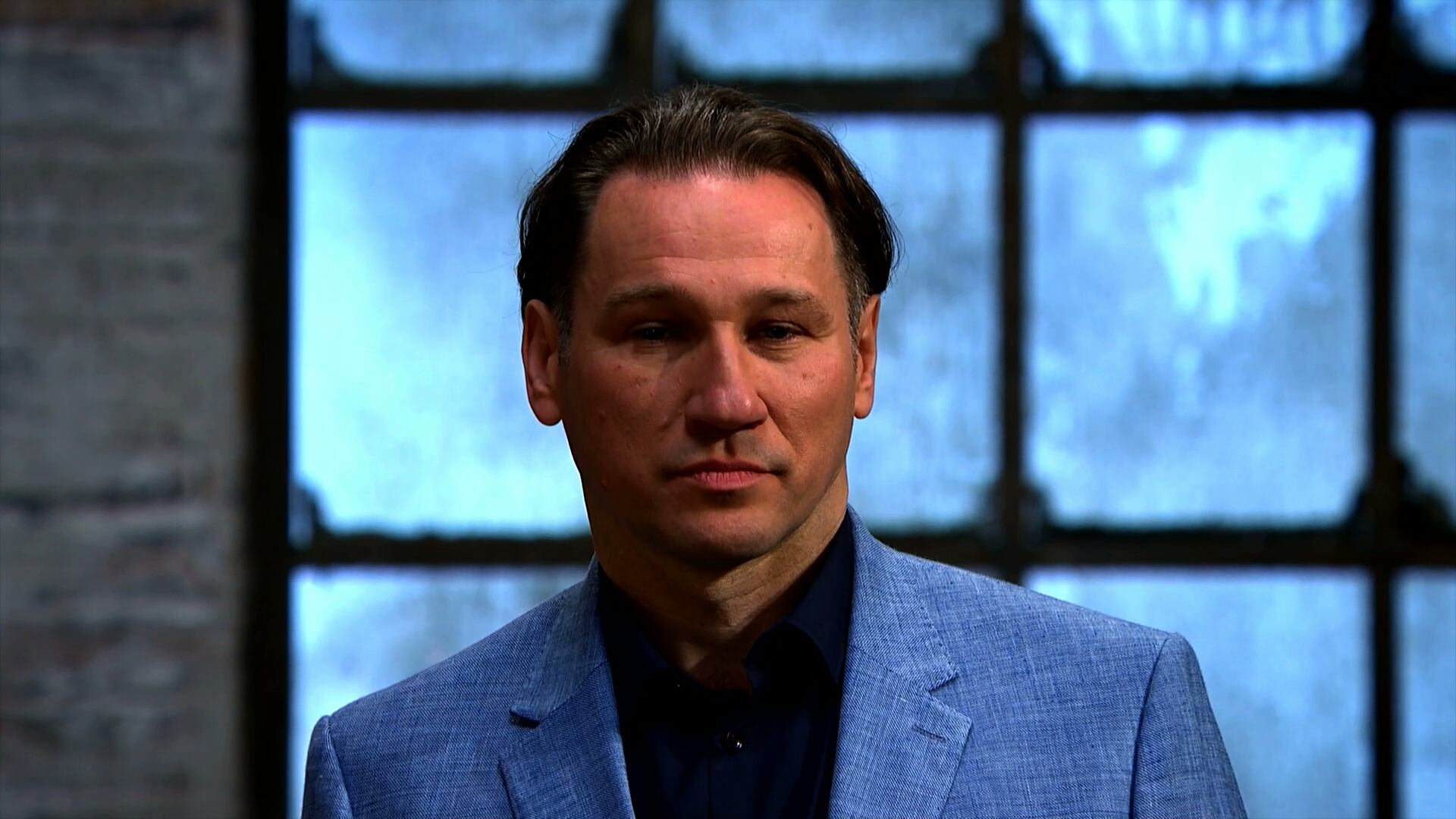 Robert-Sak-on-Dragons-Den.jpg