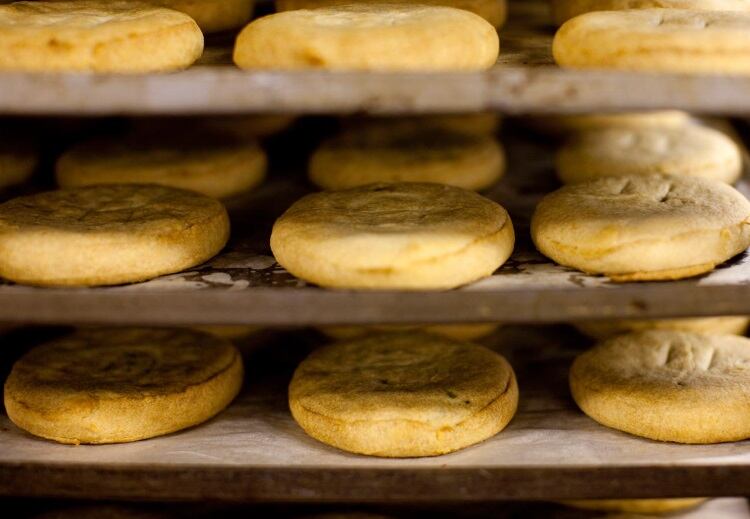 Overcoming the tight delivery demands for fresh baked goods and snacks