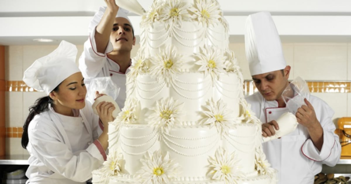 Cake Decorting Competition Call for entries for Cake International’s cake decorating competition