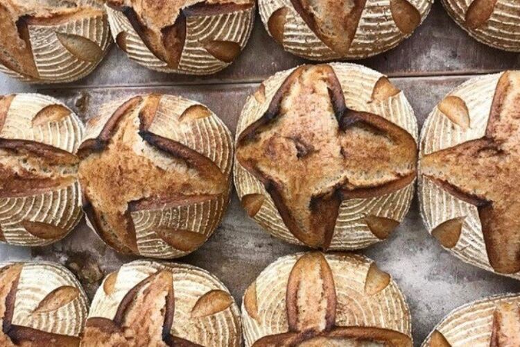 Sourdough-bread-Two-Magpies.jpg