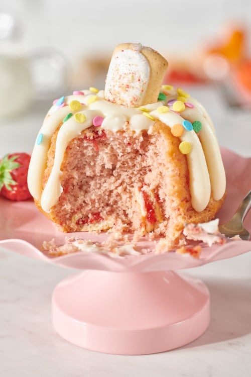 Frosted-Strawberries-Pop-Tarts-Bundtlet-2.jpg