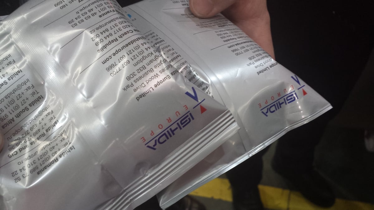 The-pack-seal-is-considerably-thinner-when-using-ultrasonic-sealing-technology-Ishida-shows.jpg