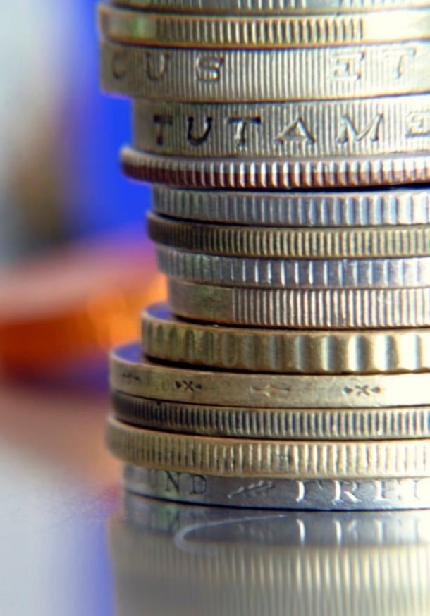 iStock_money-Banannaanna.jpg