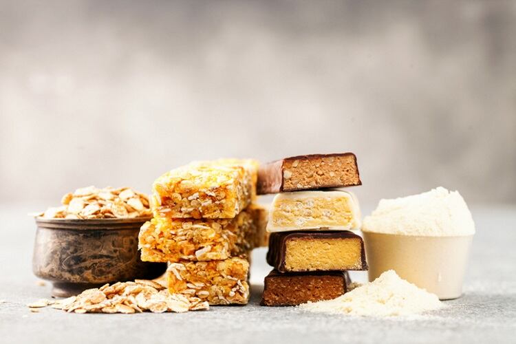 The low-down on great action-packed snacks for the everyday athlete