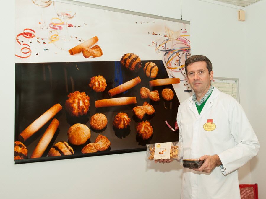 ish2015.081-4547-Geert-Vandoorne-Production-Manager-with-the-finish-products.jpg