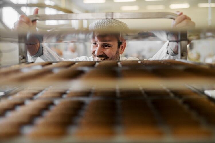 WATCH: Tackling the workforce challenge by automating the baking industry