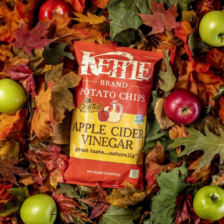 Kettle_AppleCiderVinegar_1x1_3.00_00_05_02.Still001-3.jpg