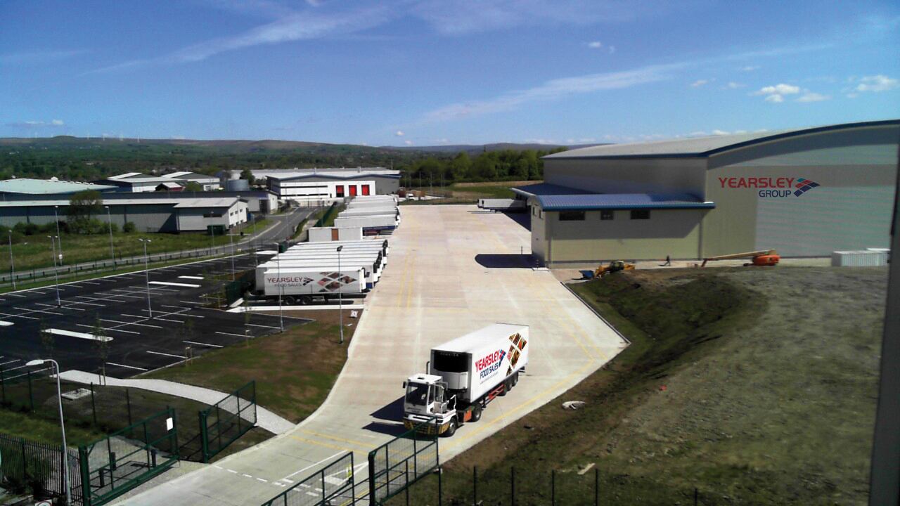 YEARSLEY-TRUCK-IMAGE-015897-2.jpg