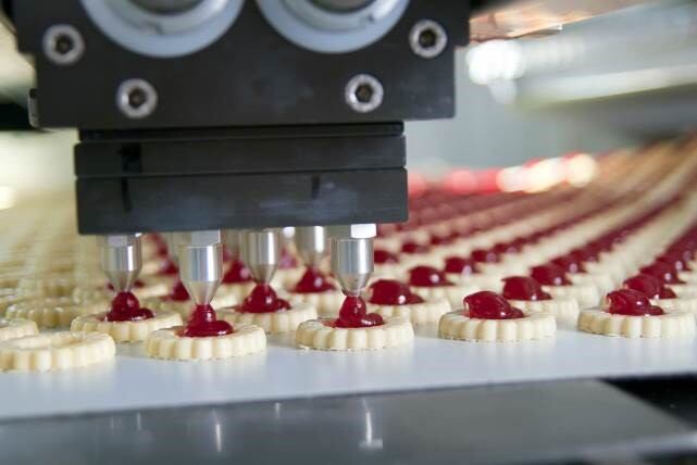 Cut To Size Plastics to distribute low-friction plastic liner for F&B