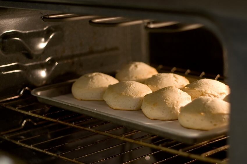 Bakery_baking_oven_istock.jpg