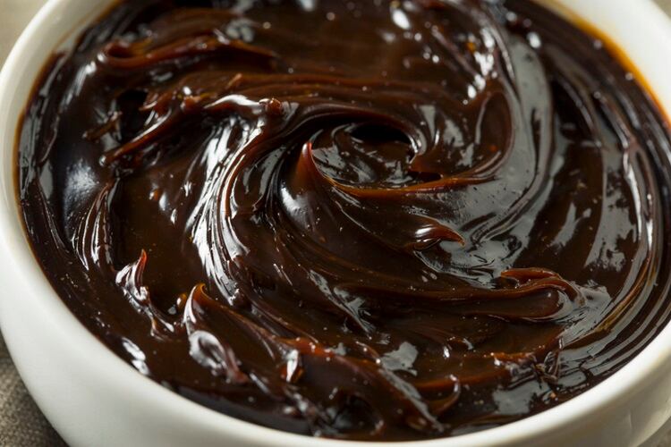 Snacks will get an umami punch – and tick a number of consumer boxes – from the addition of yeast extract