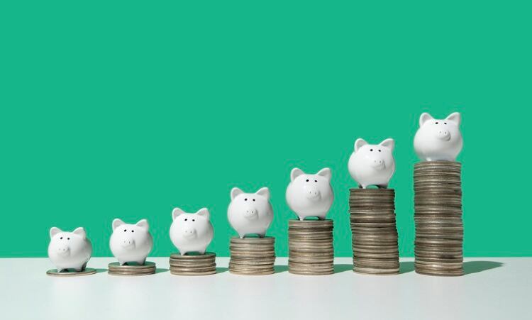 Inflationary-environment-piggy-banks-on-coins-PM-Images.jpg