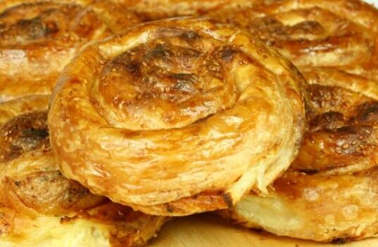 Gulluoglu-Roll-Cheese-Pie.jpg