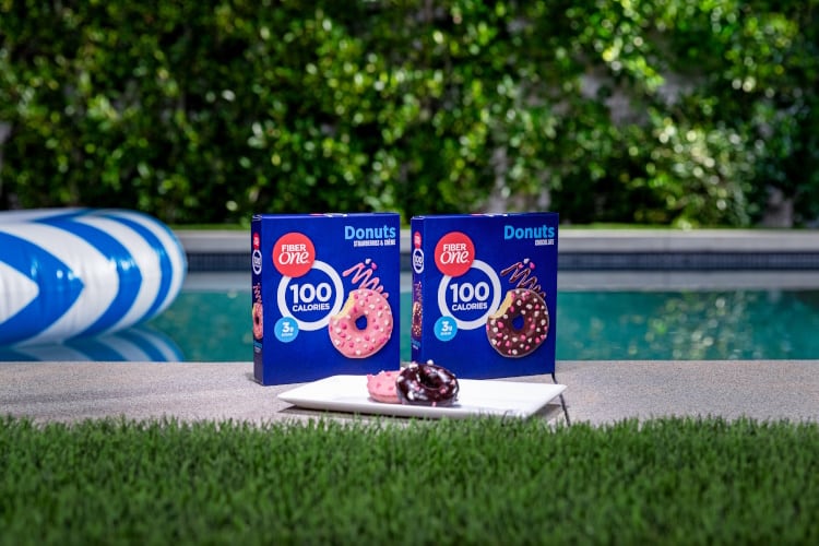 Fiber-One-Donuts-Lifestyle.jpg