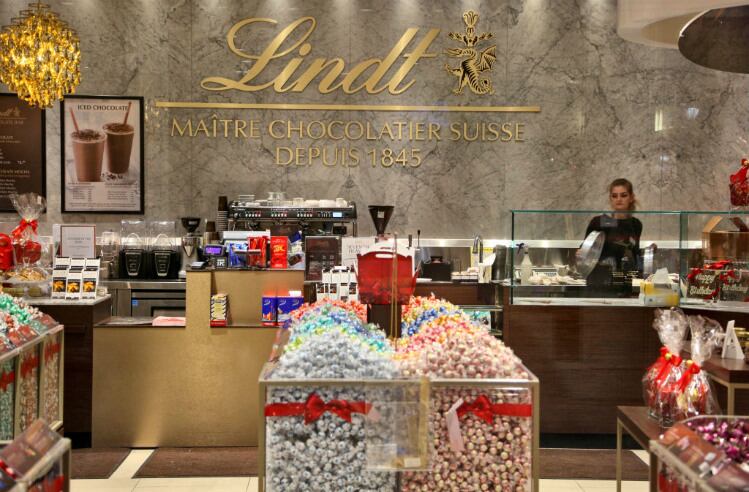 Lindt-Toronto-GettyImages-1074770086_NurPhoto.jpg