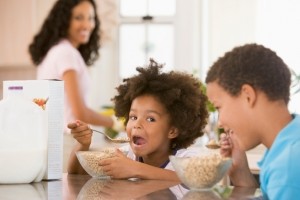 children_eating_cereal