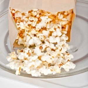 iStock_microwave popcorn