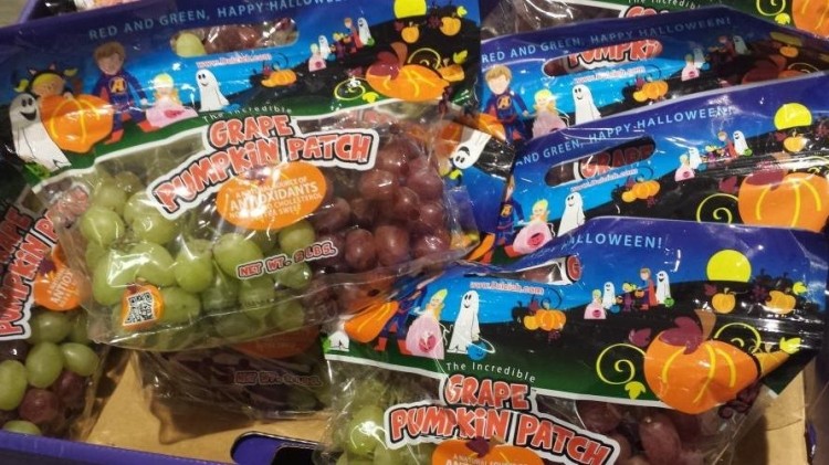 Dulcich & Sons table grapes feature special Halloween packaging.
