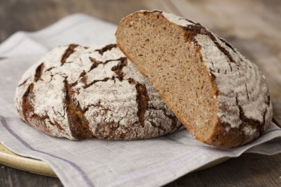 This study shows that replacing refined wheat products with 30g high fiber rye/day in a hypocaloric diet induces a higher body weight and body fat reduction. Pic: GettyImages/Judith Haeusler