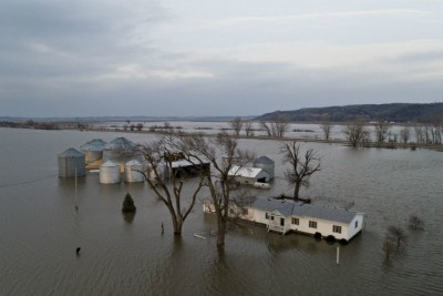 Floodwaters inundated a farm in Pacific Junction, Iowa, in late March. Pic: Getty Images/Bloomberg/Daniel Acker