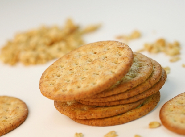 Crackers wholewheat snacks