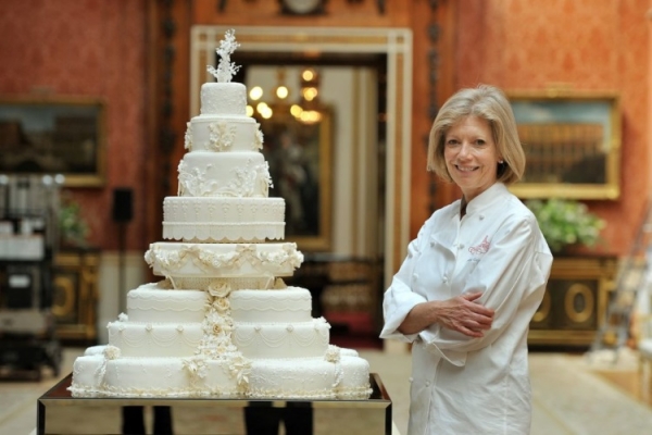 Fiona Cairns Wedding Cake