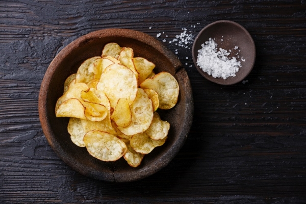 potato chips and salt Lisovskaya