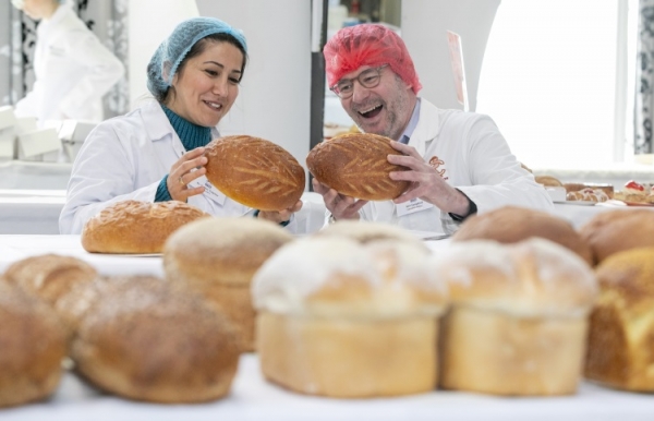 SWNS_SCOTTISH_BAKERS_09