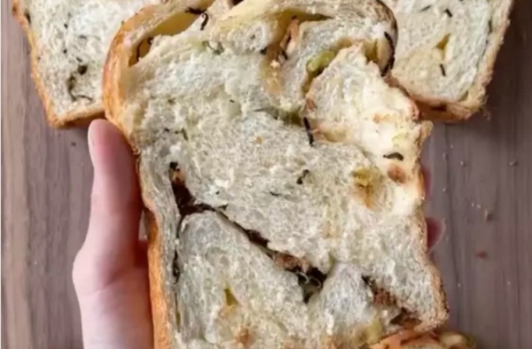 Umami bread Momoshares