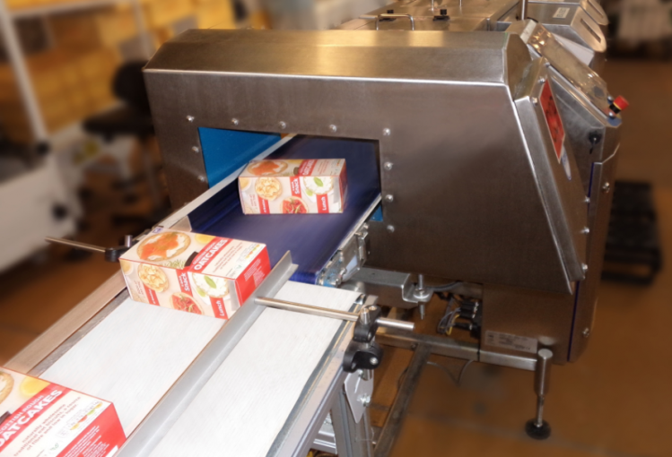 The CW3 Combination Checkweigher and Metal Detection unit in action