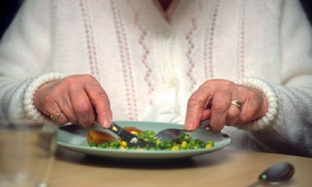 Producing attractive finger foods - rather than those that require cutlery - could encourage people with Alzheimer's disease to eat more, say researchers.